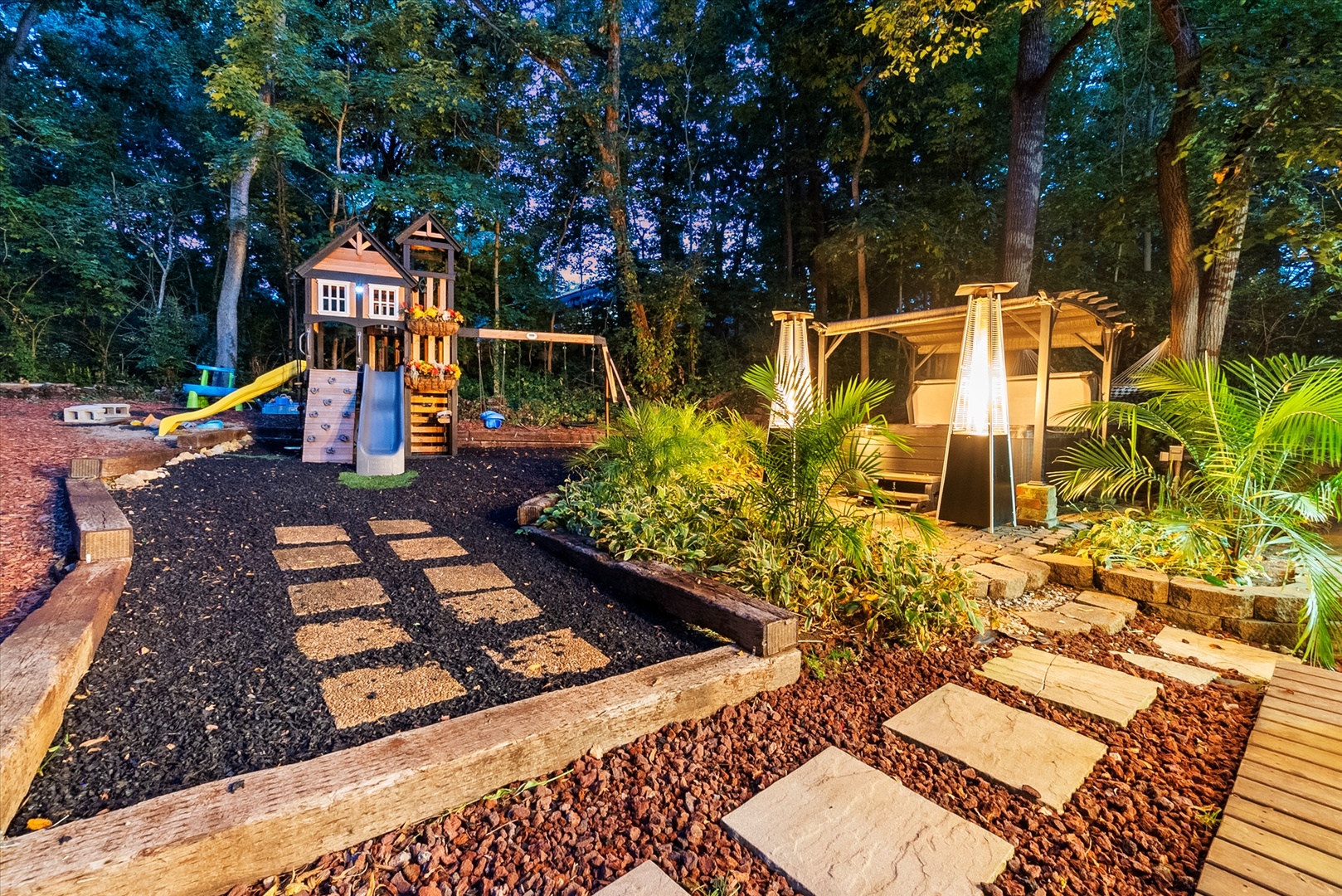 11905 S Lakewood Avenue, Palos Park, IL 60464