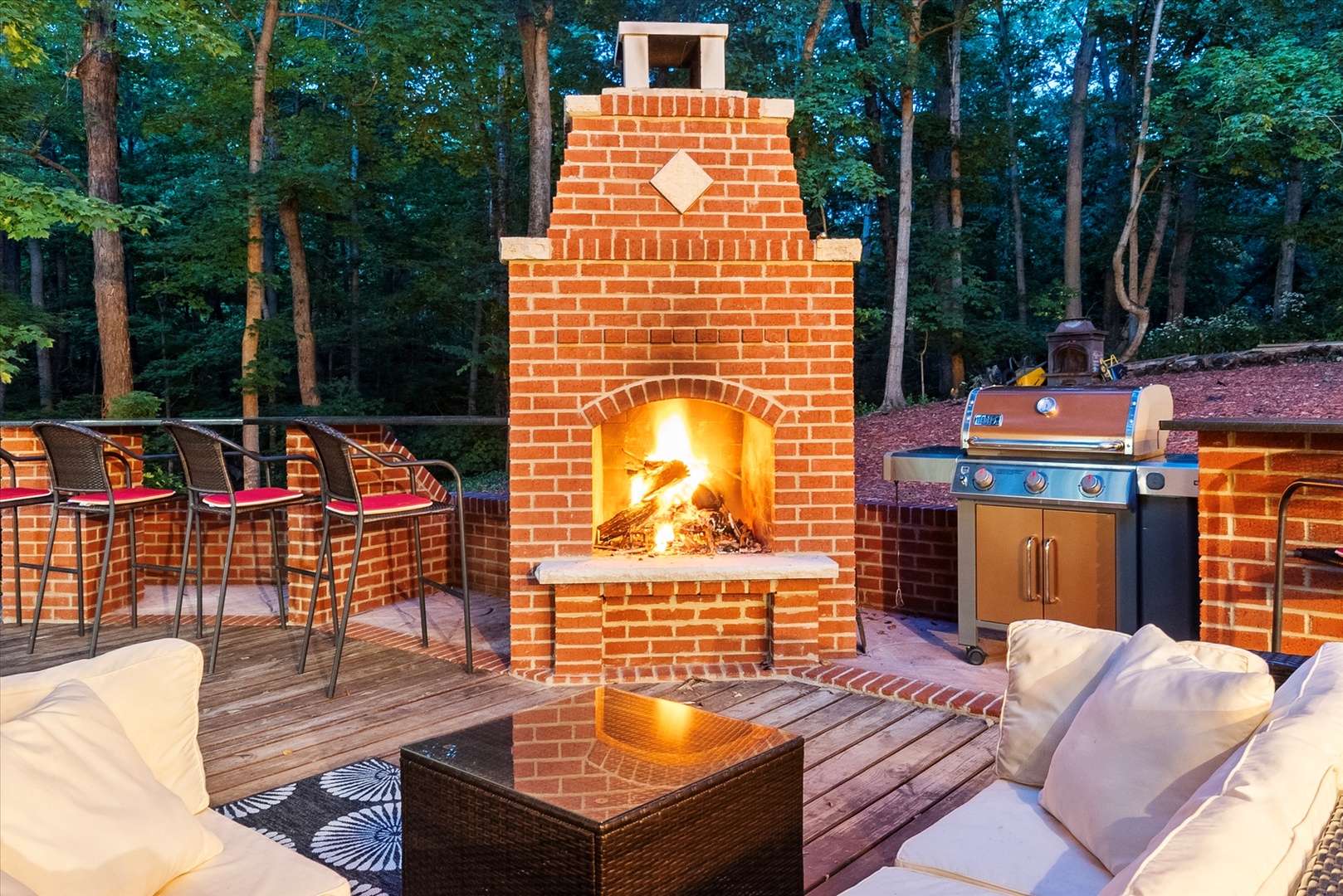 11905 S Lakewood Avenue, Palos Park, IL 60464