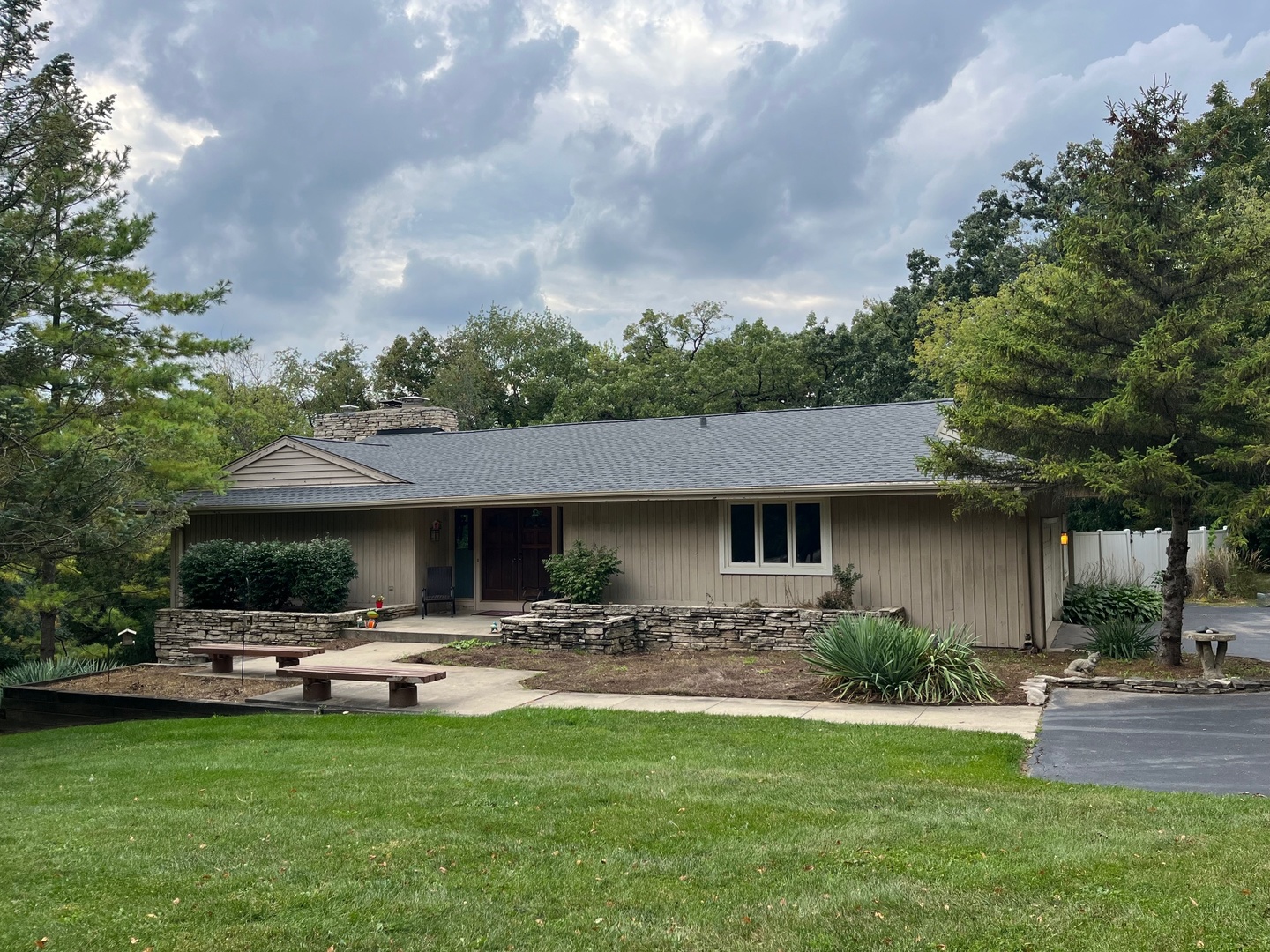 25146 N West Tower Drive, Tower Lakes, IL 60010