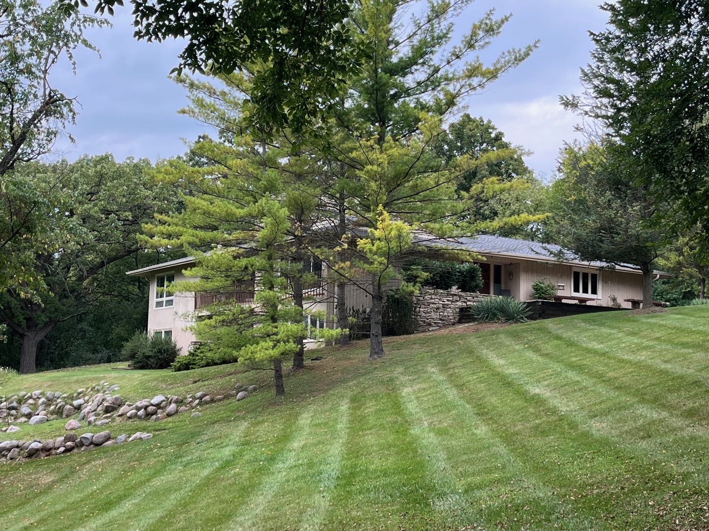 25146 N West Tower Drive, Tower Lakes, IL 60010