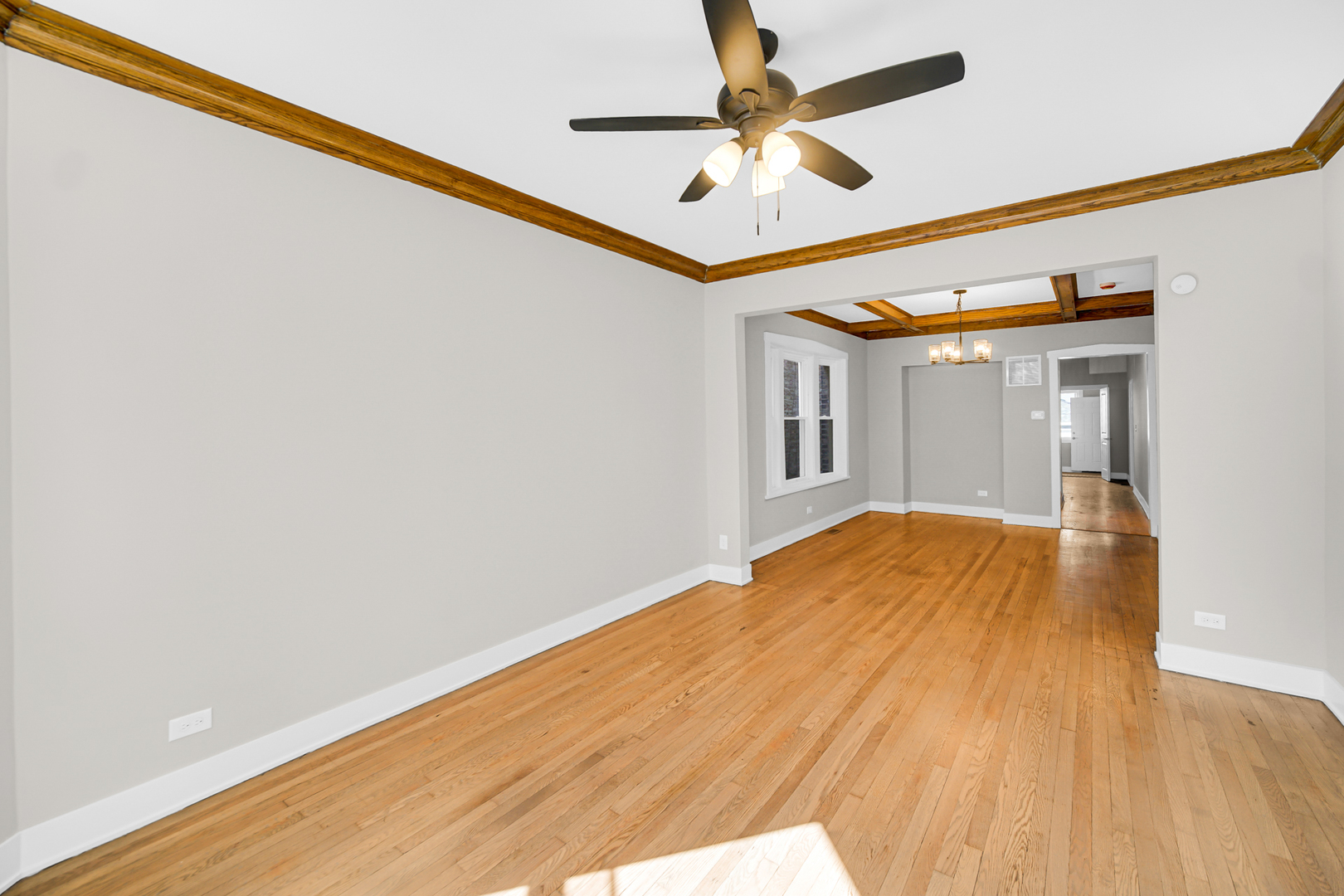 944 N Lavergne Avenue, Chicago, IL 60651