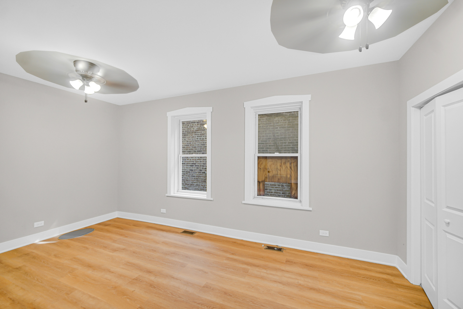 944 N Lavergne Avenue, Chicago, IL 60651