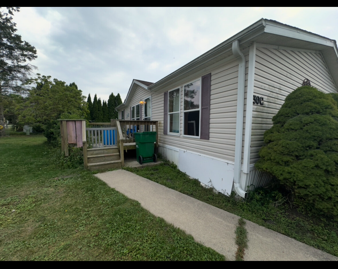 15941 Durand Ave 30c Durand Avenue, Yorkville, WI 53182