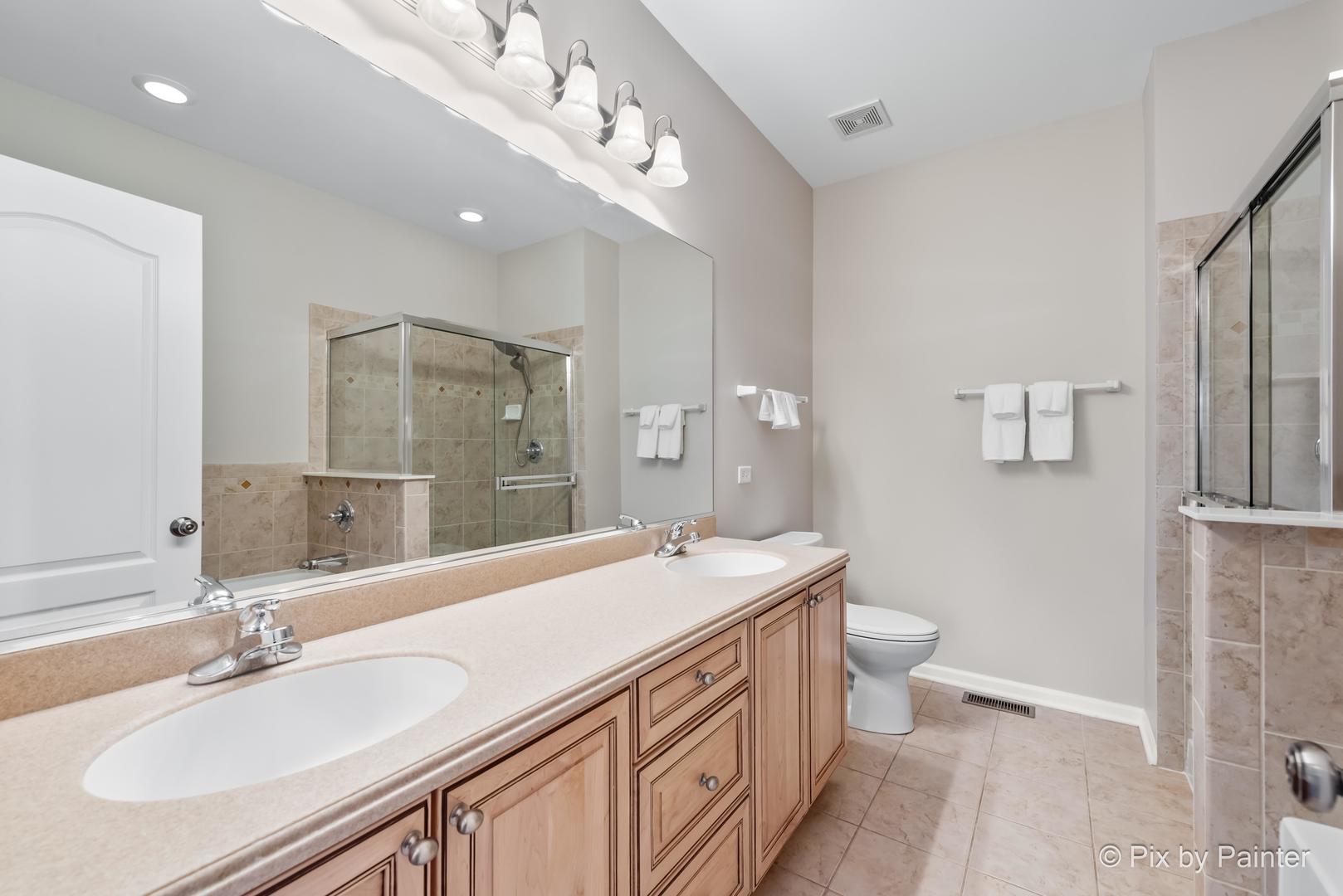 181 Sype Drive, Carol Stream, IL 60188