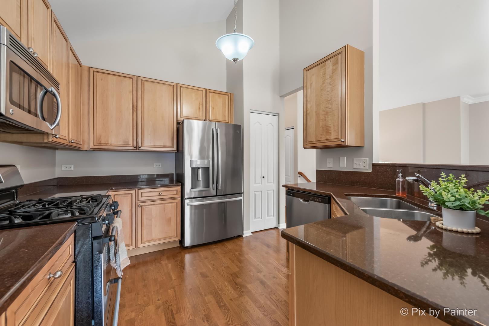 181 Sype Drive, Carol Stream, IL 60188