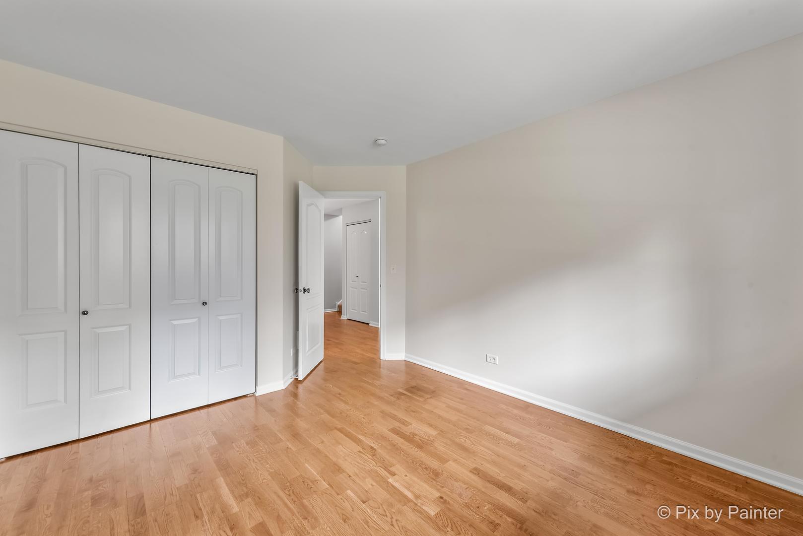 181 Sype Drive, Carol Stream, IL 60188