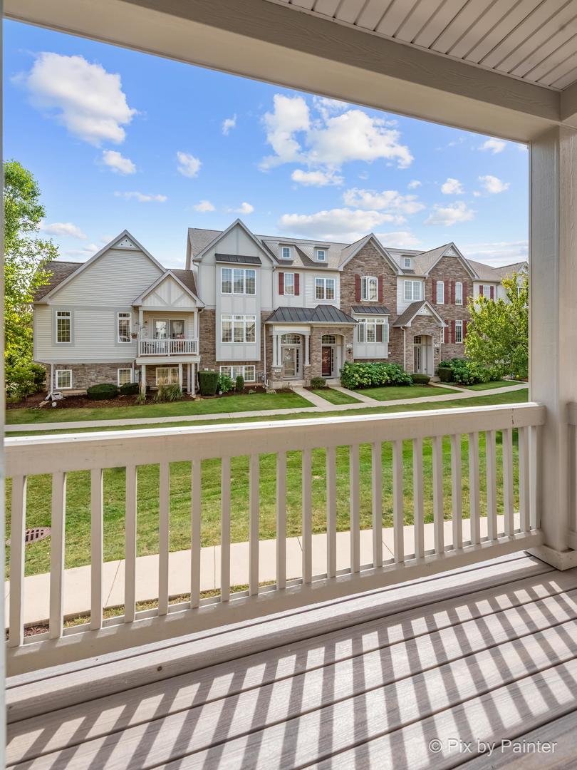 181 Sype Drive, Carol Stream, IL 60188