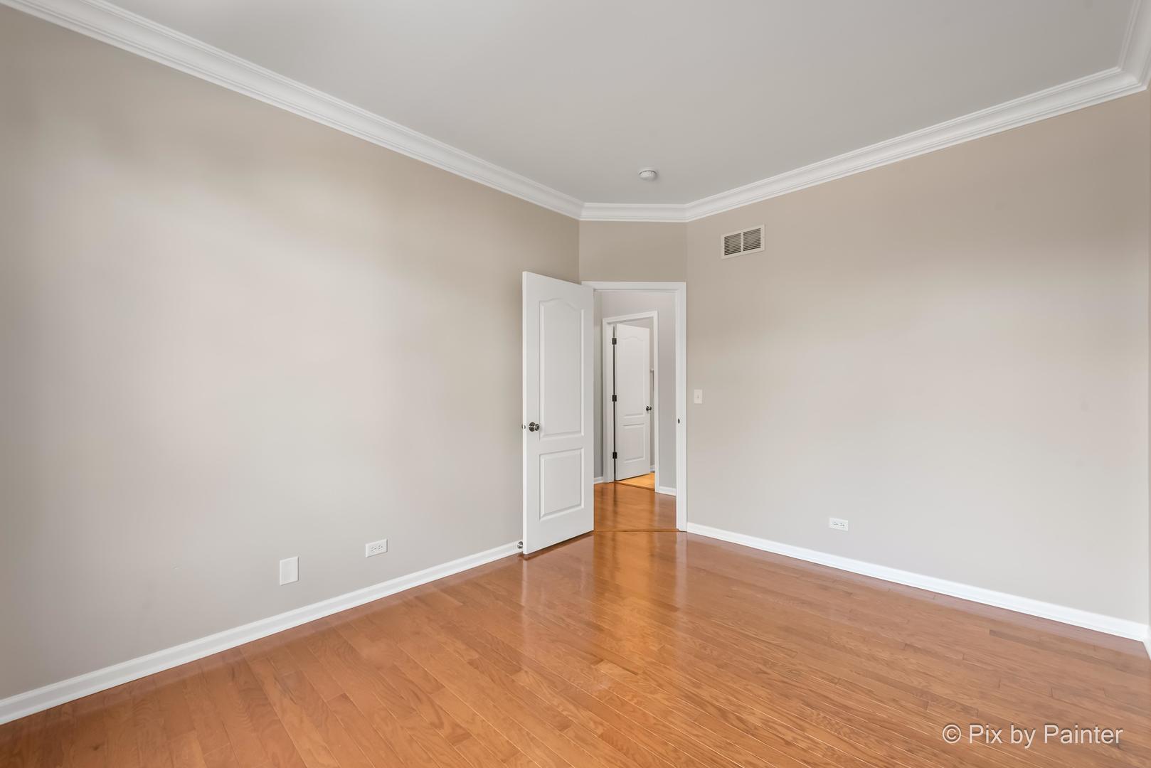 181 Sype Drive, Carol Stream, IL 60188