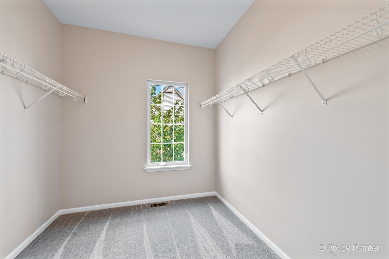 181 Sype Drive, Carol Stream, IL 60188