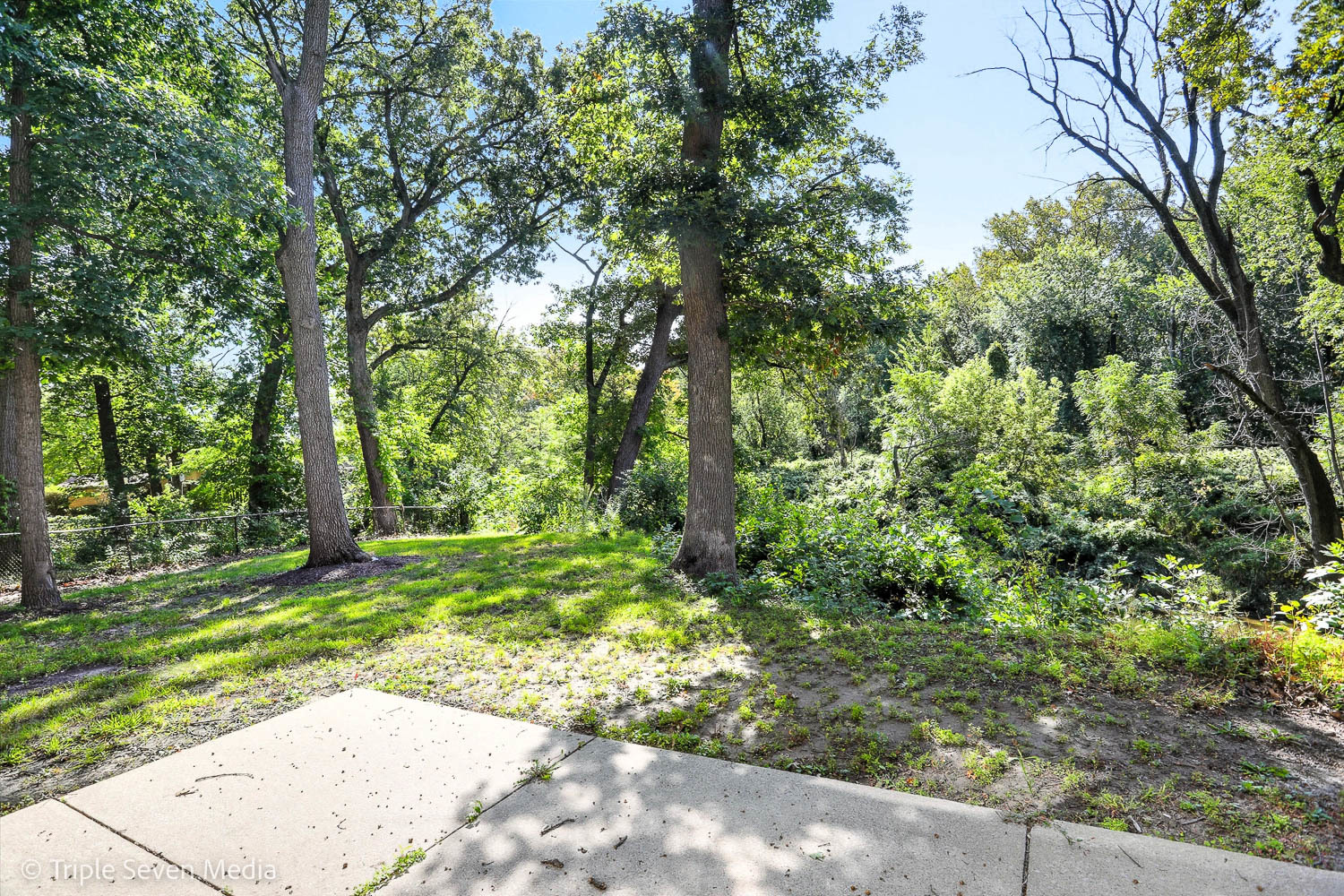 17301 Dobson Avenue, South Holland, IL 60473