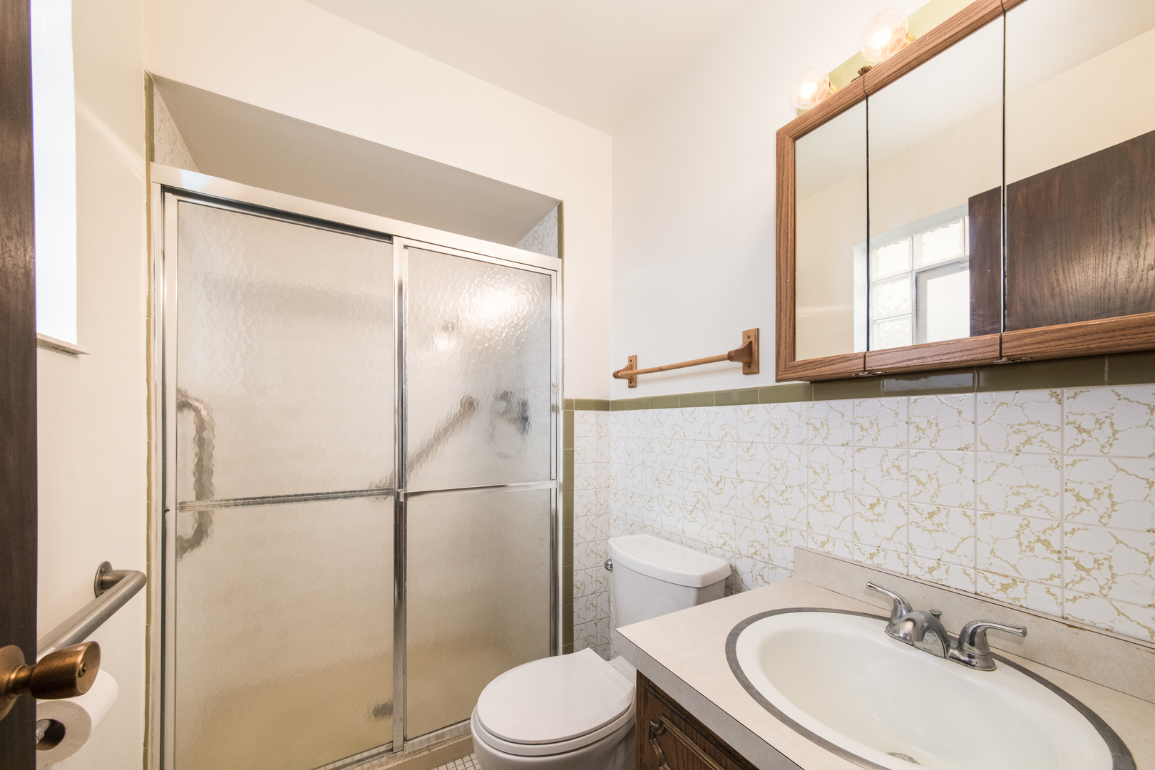 1316 N Northwest Highway, Park Ridge, IL 60068