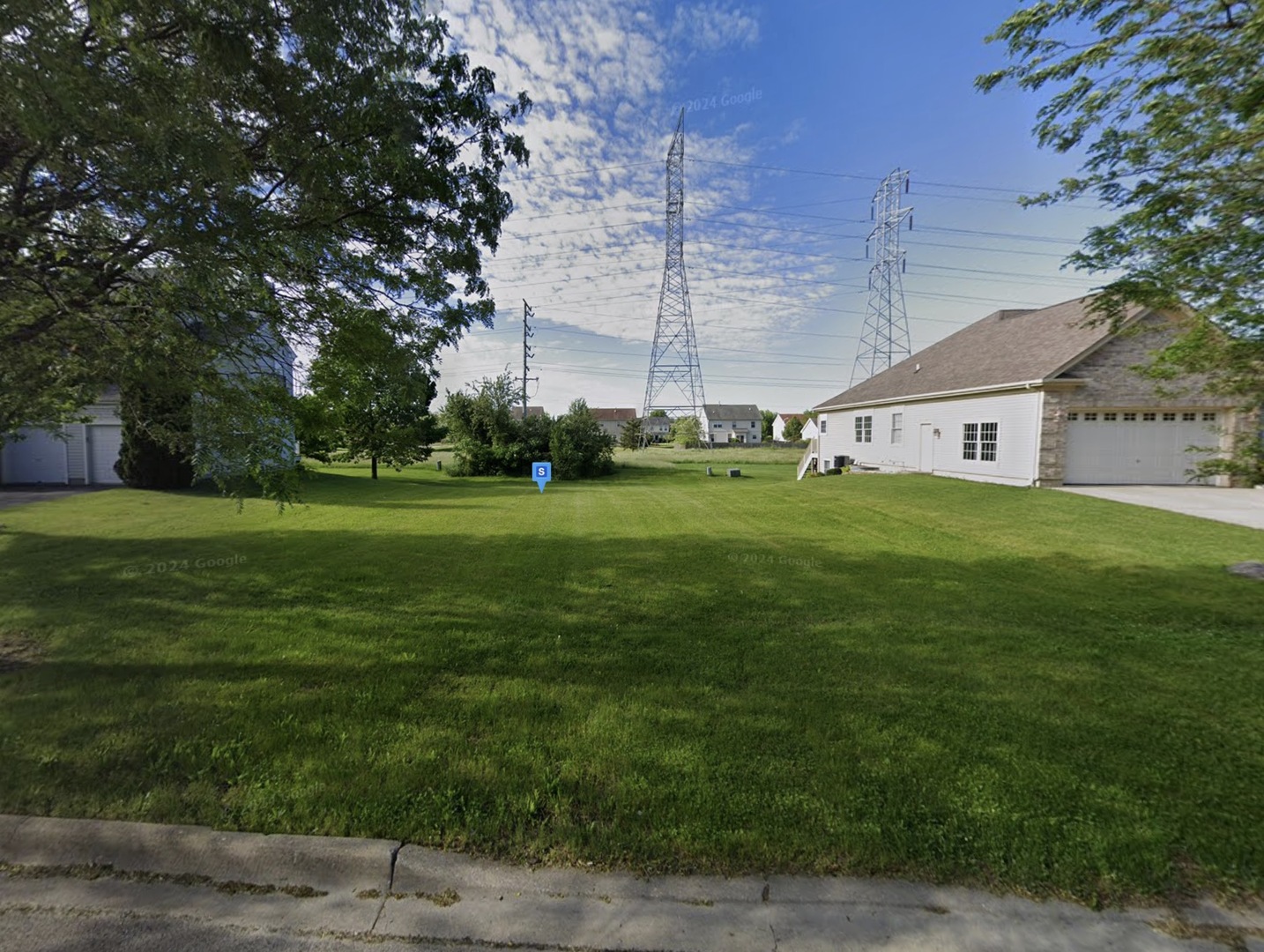 185 Cascade Drive, Crystal Lake, IL 60012