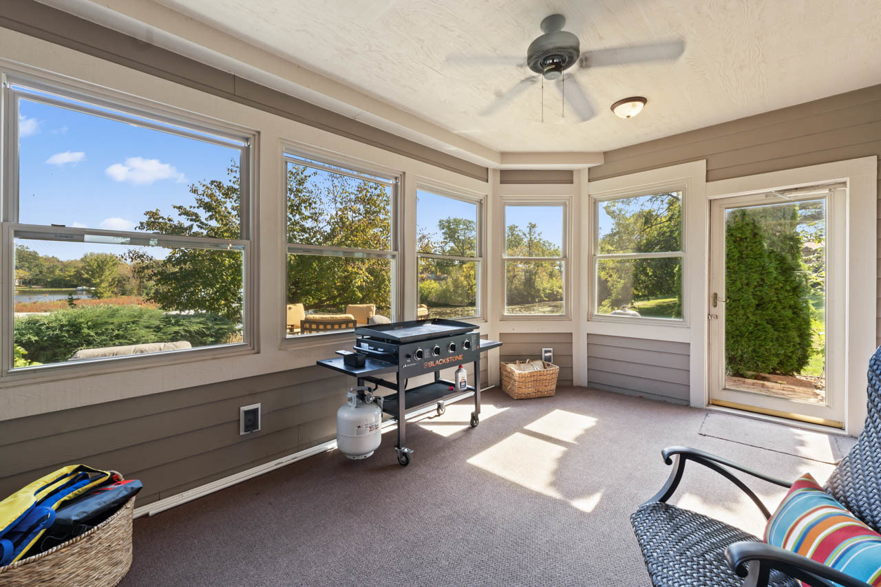 6507 Willow Court, Waterford, WI 53185