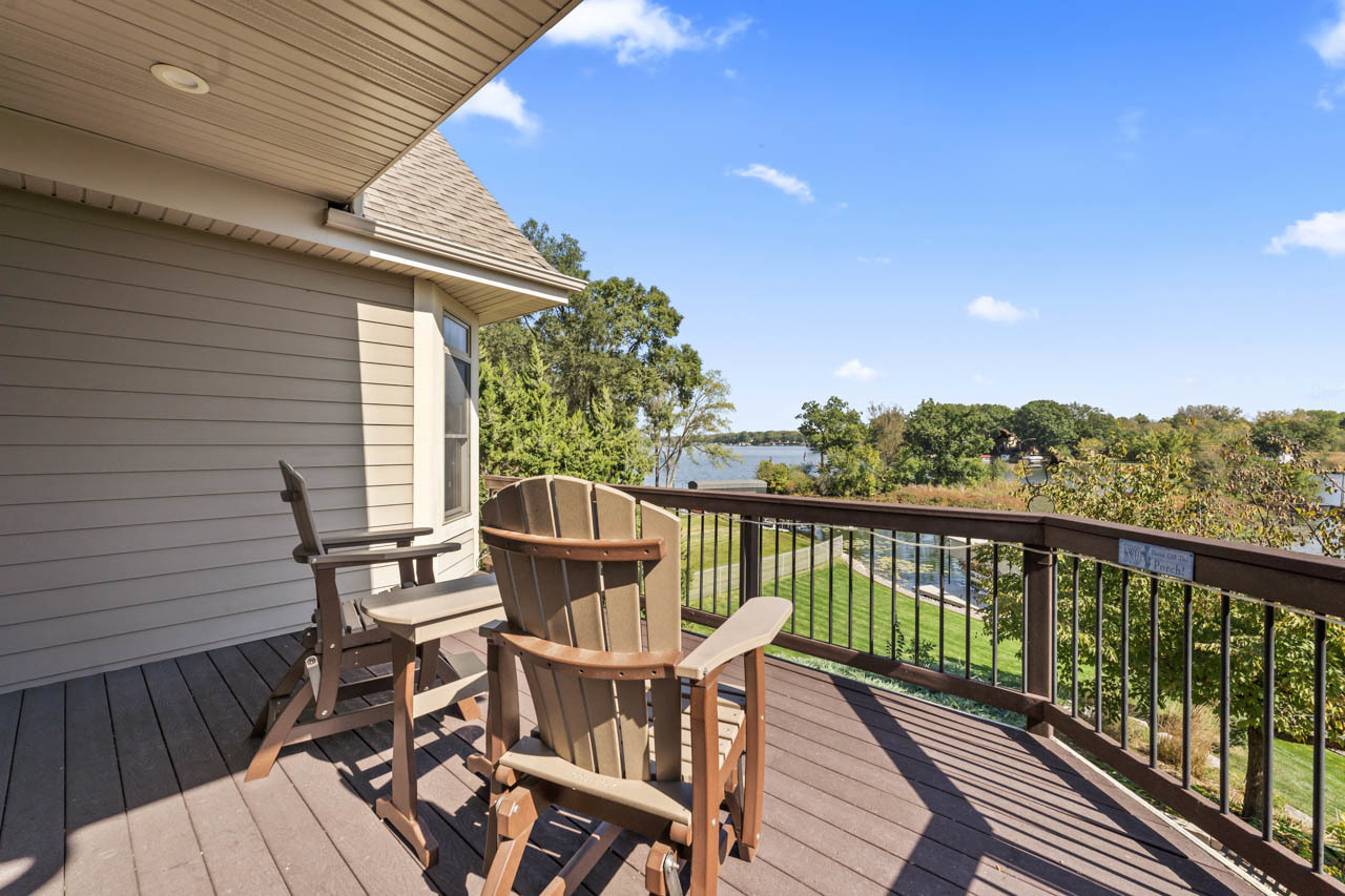 6507 Willow Court, Waterford, WI 53185