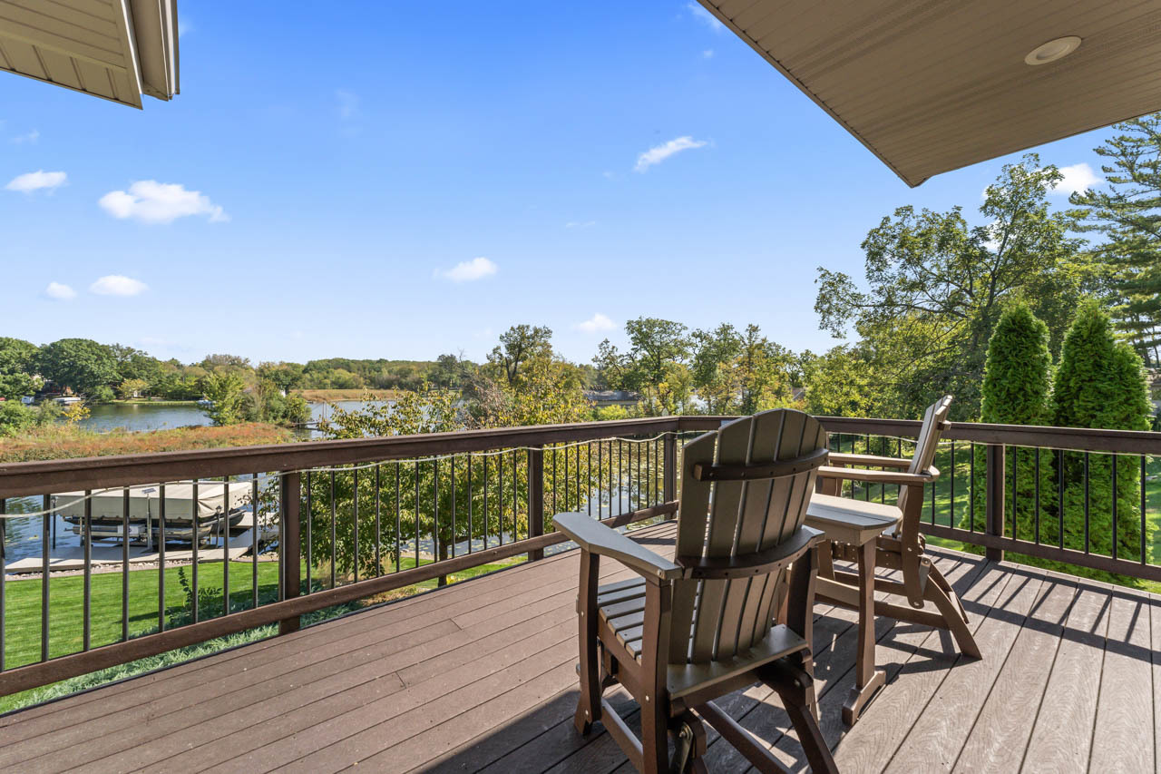 6507 Willow Court, Waterford, WI 53185