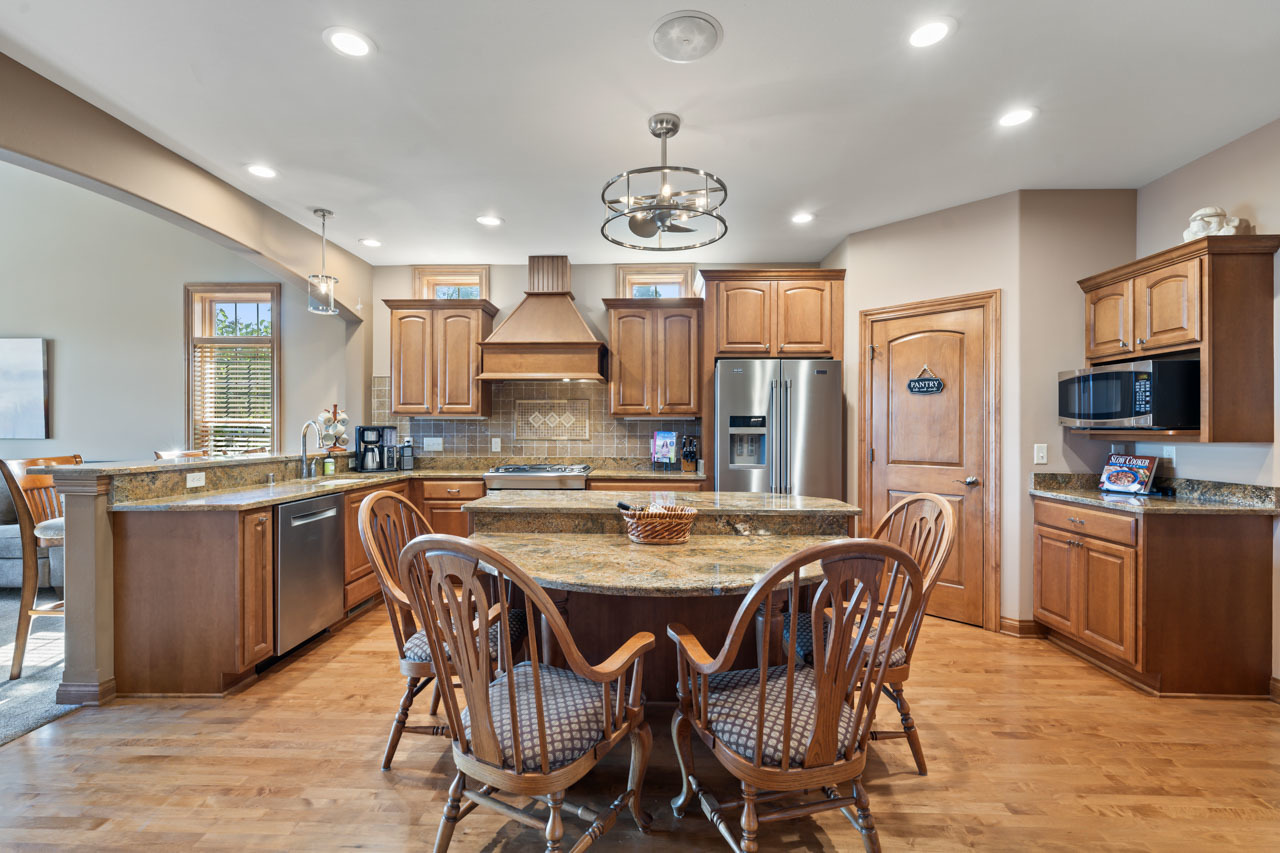 6507 Willow Court, Waterford, WI 53185