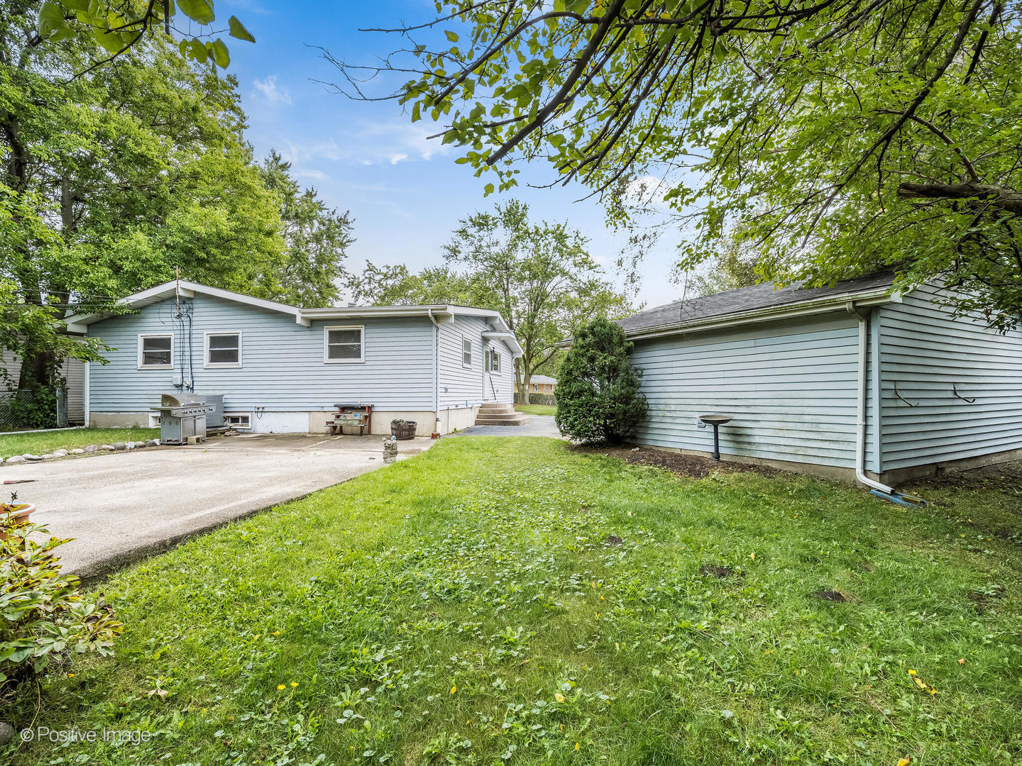 101 Bonnie Court, Thornton, IL 60476