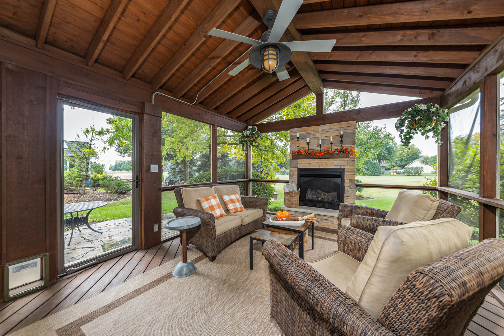 1116 Hollingswood Avenue, Naperville, IL 60564
