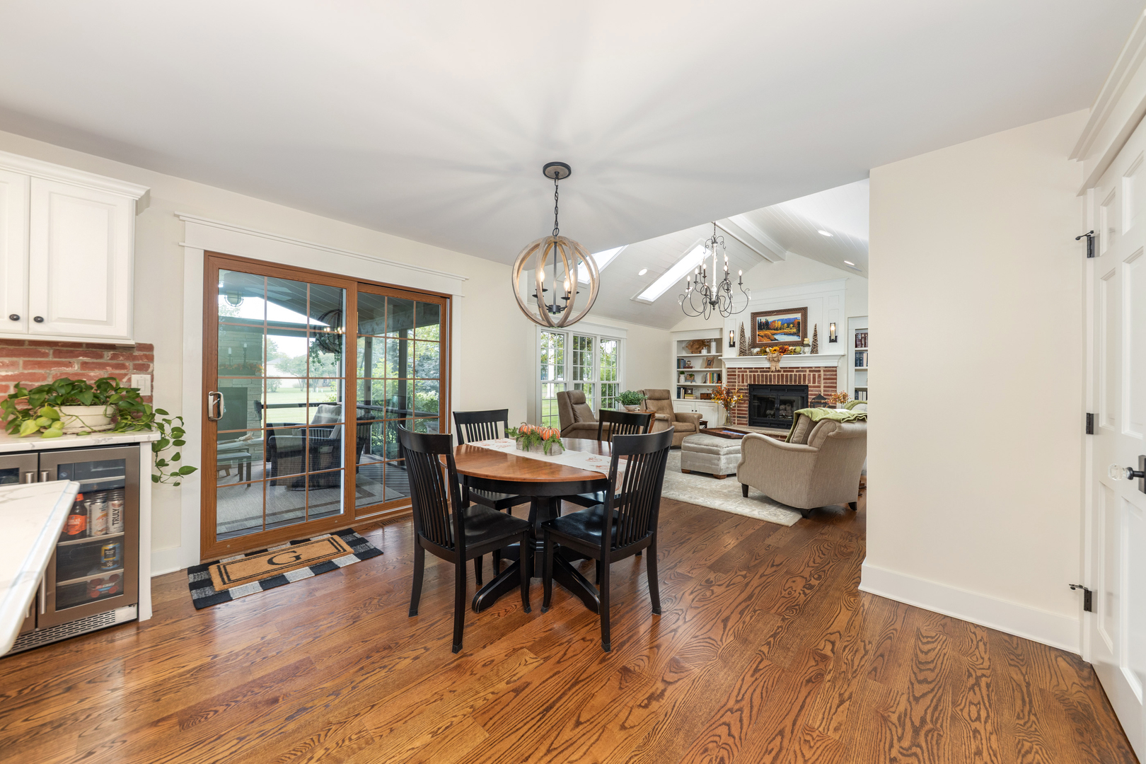 1116 Hollingswood Avenue, Naperville, IL 60564