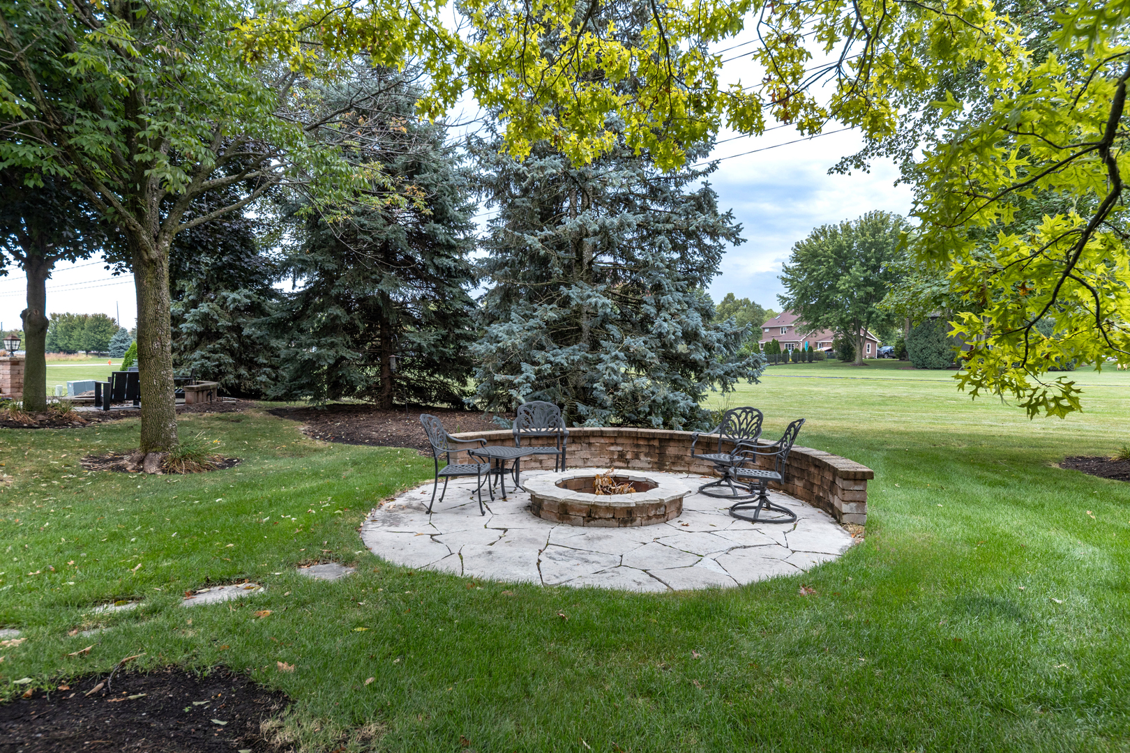 1116 Hollingswood Avenue, Naperville, IL 60564