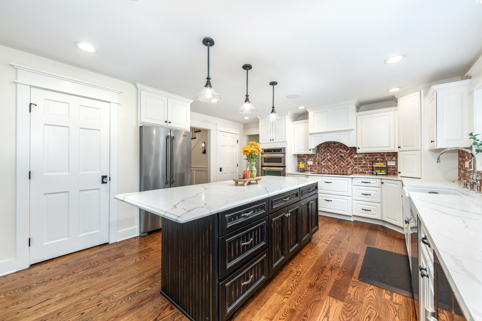 1116 Hollingswood Avenue, Naperville, IL 60564