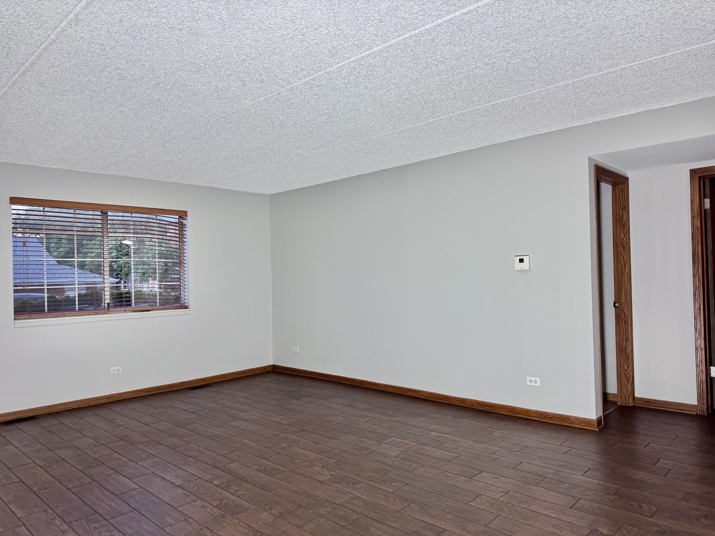 1330 S Lorraine Road #D, Wheaton, IL 60189