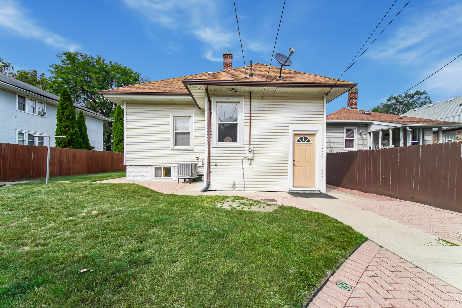 50 W 14th Place, Chicago Heights, IL 60411