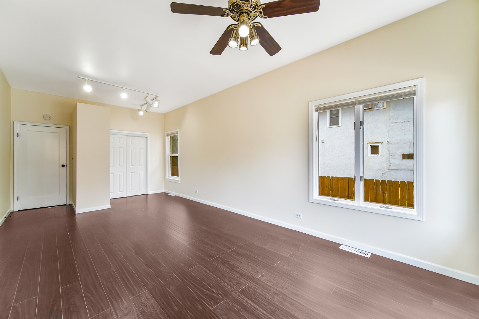 50 W 14th Place, Chicago Heights, IL 60411