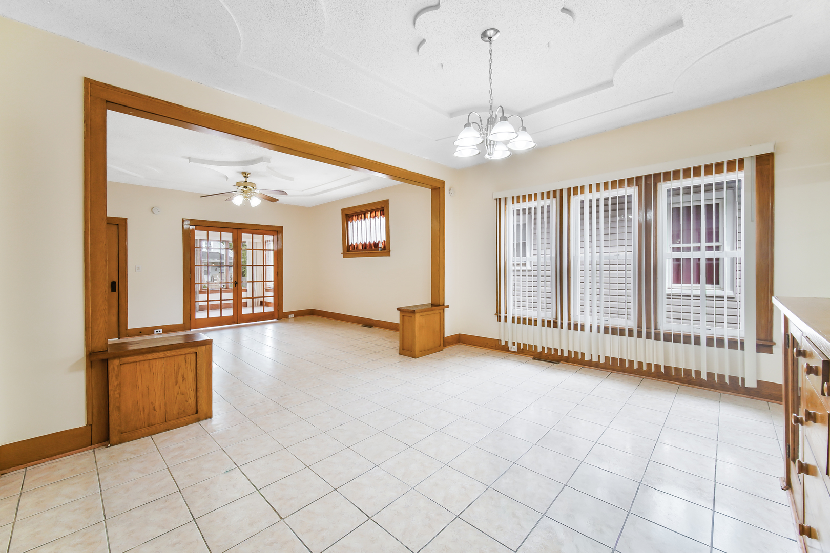 50 W 14th Place, Chicago Heights, IL 60411