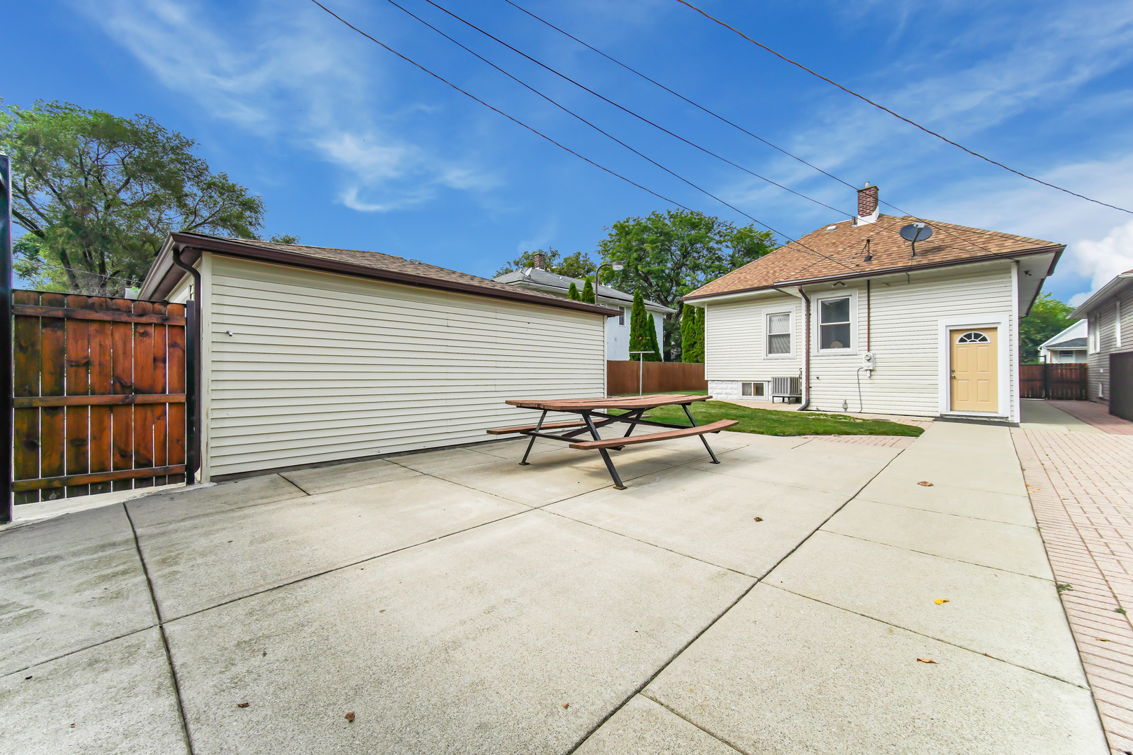 50 W 14th Place, Chicago Heights, IL 60411