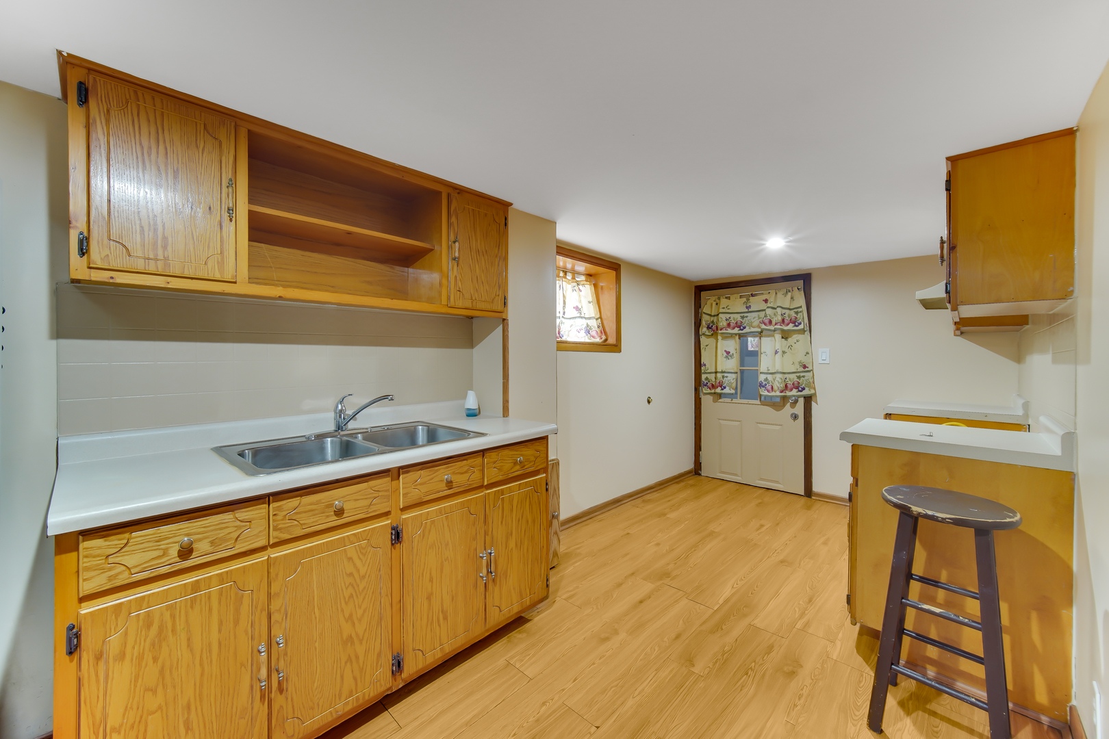 50 W 14th Place, Chicago Heights, IL 60411