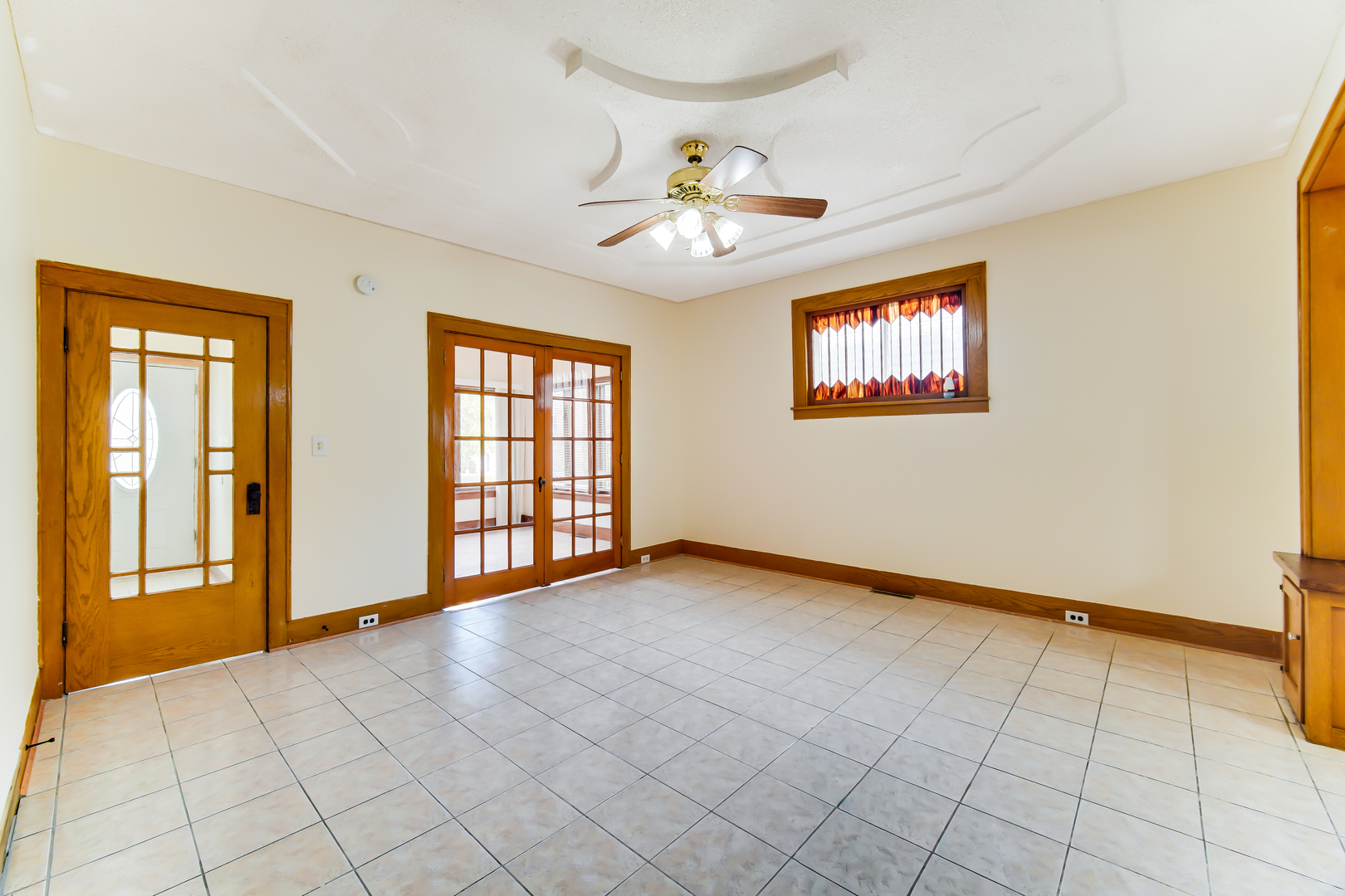 50 W 14th Place, Chicago Heights, IL 60411