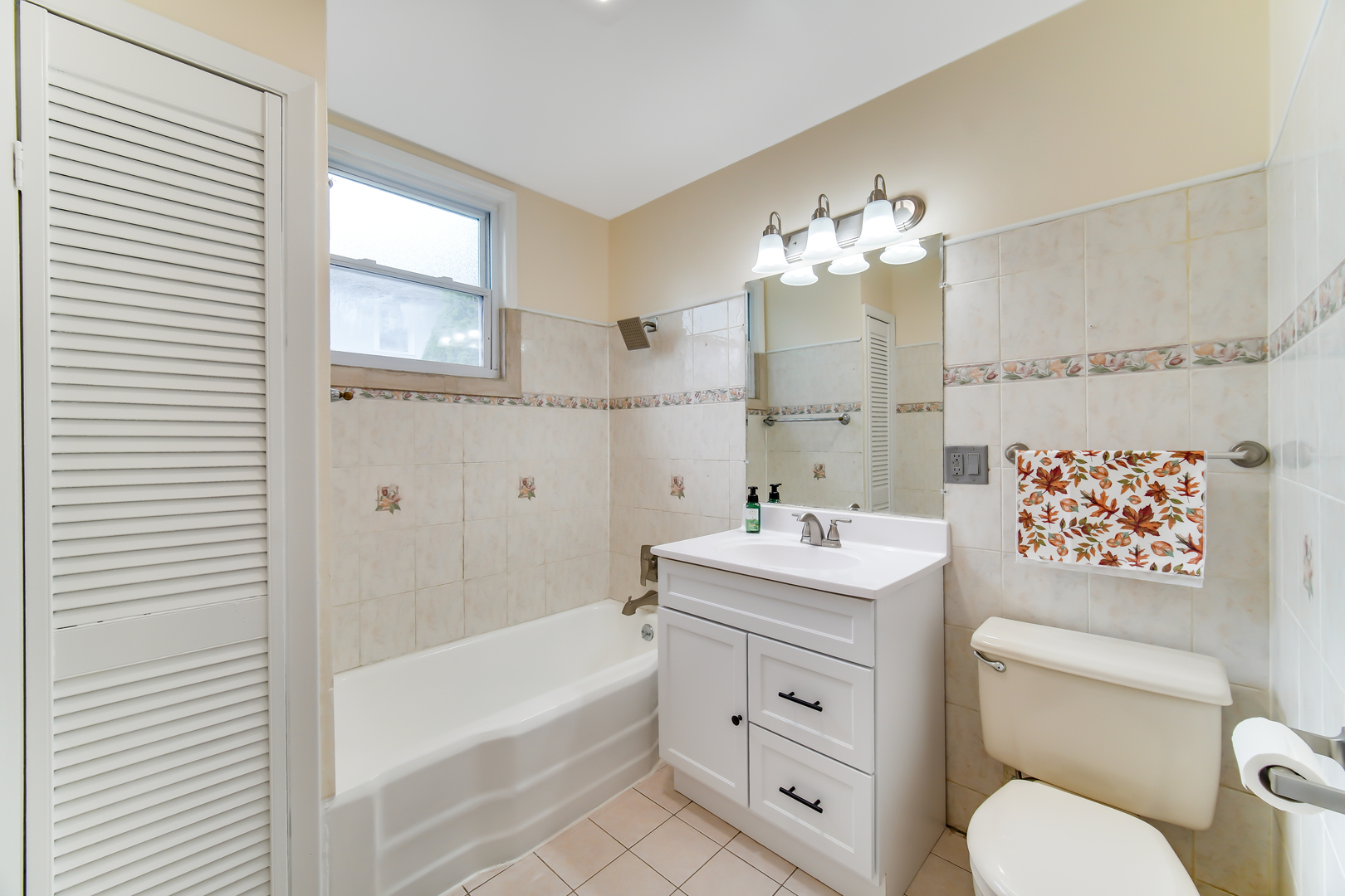 50 W 14th Place, Chicago Heights, IL 60411