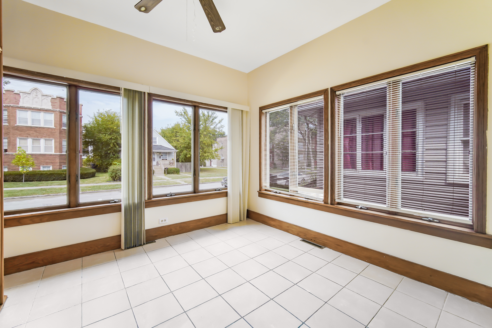 50 W 14th Place, Chicago Heights, IL 60411