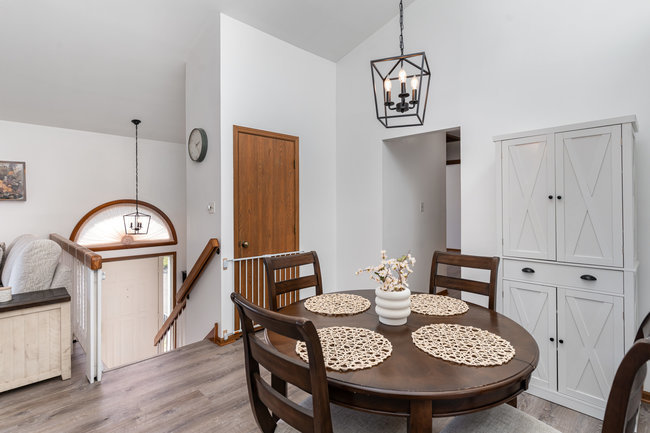 9280 Windsor Parkway, Tinley Park, IL 60487