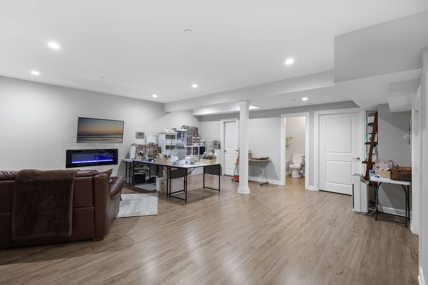 1205 CHARLESTON Court #1205, Westmont, IL 60559