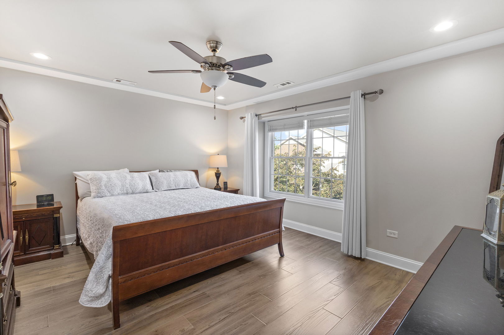 1205 CHARLESTON Court #1205, Westmont, IL 60559