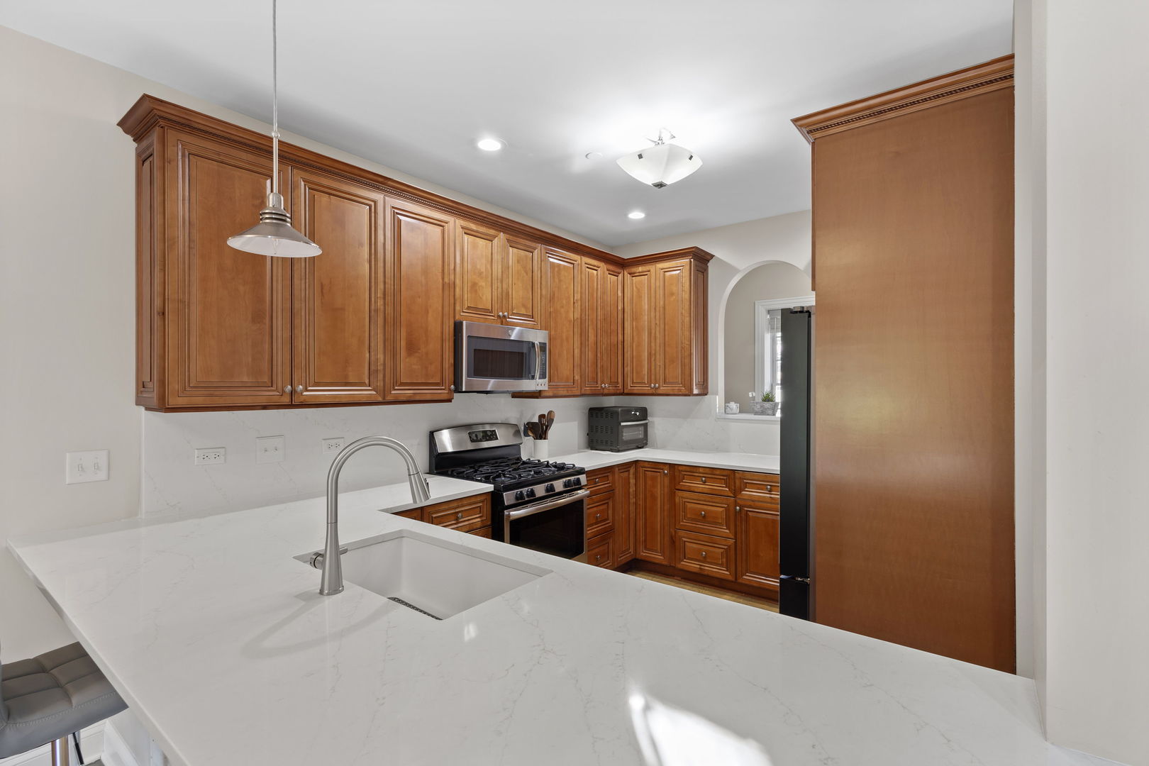 1205 CHARLESTON Court #1205, Westmont, IL 60559