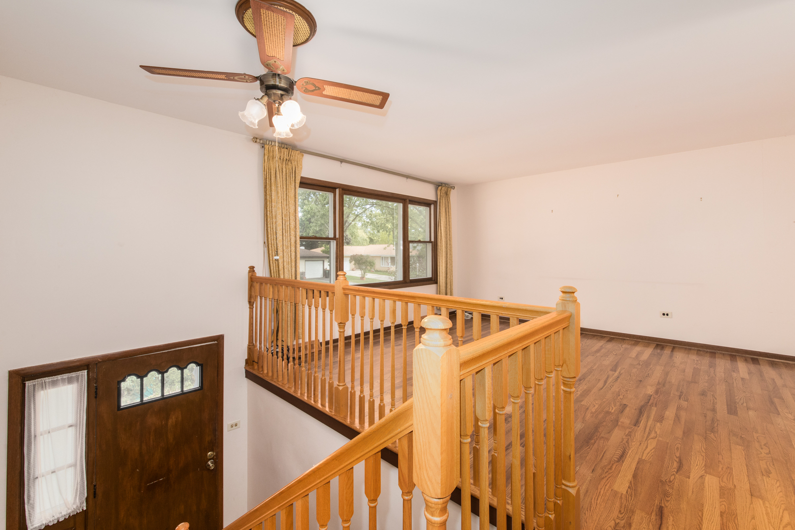 107 Janet Avenue, Streamwood, IL 60107