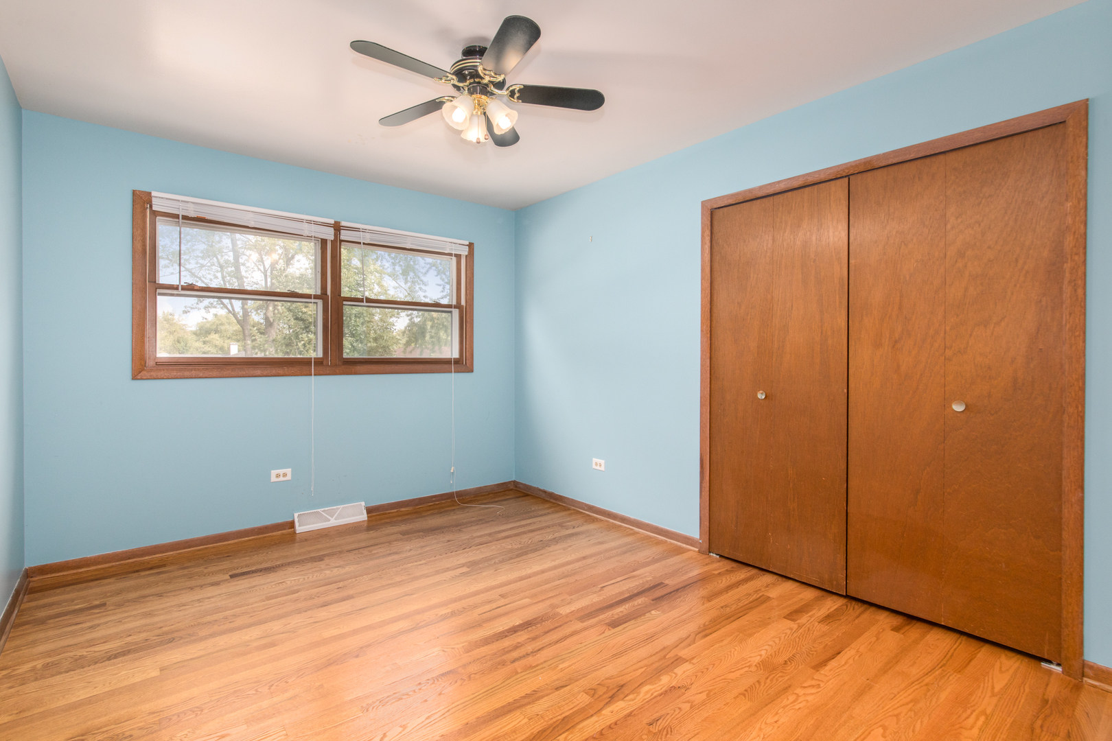 107 Janet Avenue, Streamwood, IL 60107