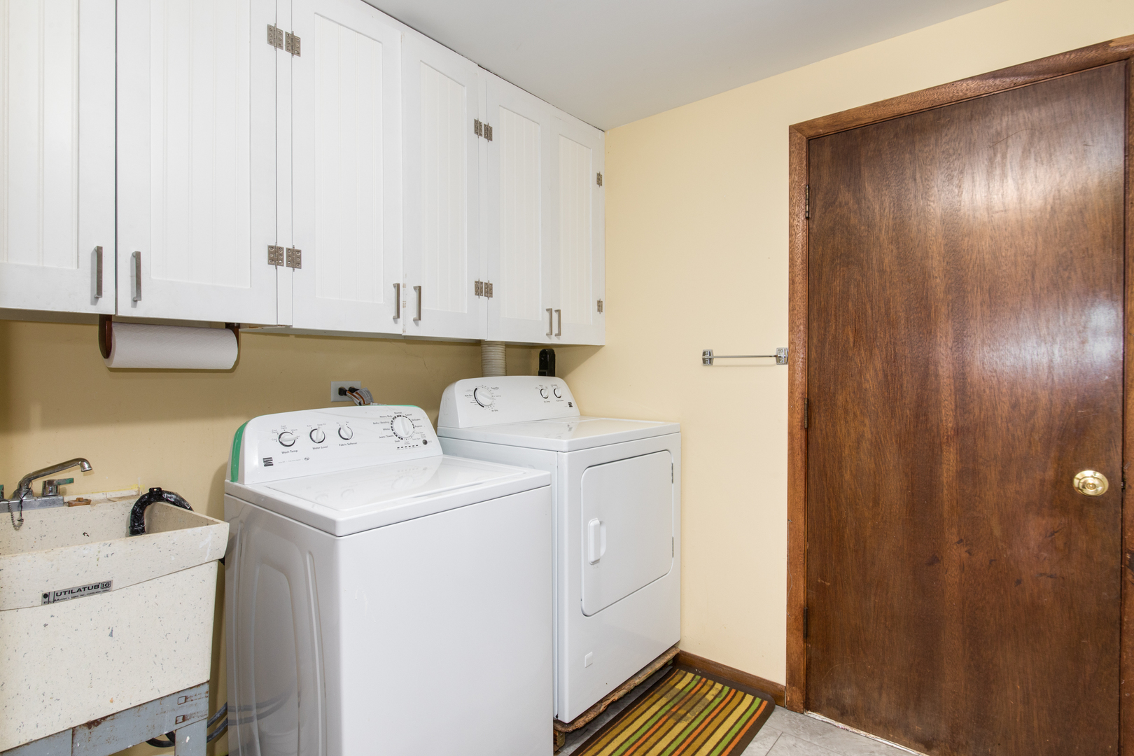 107 Janet Avenue, Streamwood, IL 60107