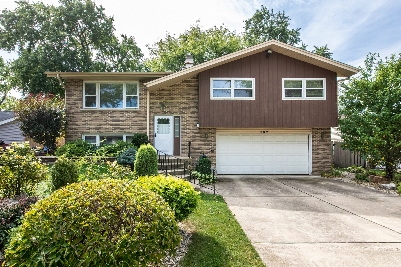 107 Janet Avenue, Streamwood, IL 60107