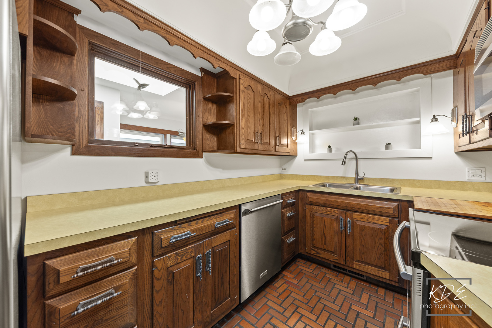 330 S Maple Street, Itasca, IL 60143