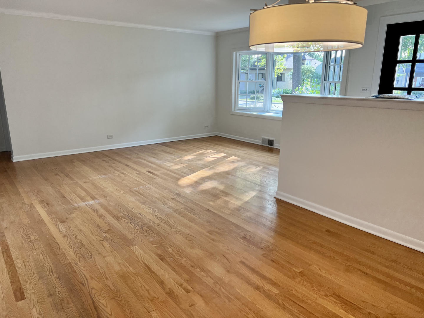 135 N Myrtle Avenue, Elmhurst, IL 60126