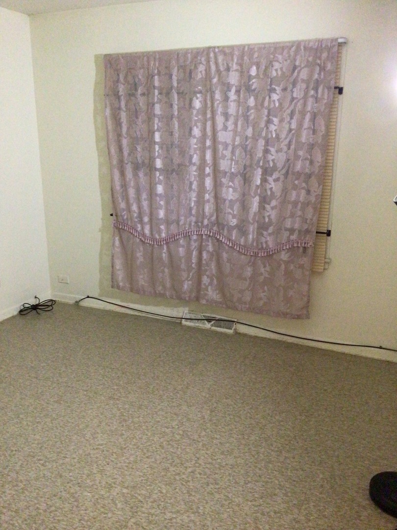 110 W 150th Street, Harvey, IL 60426