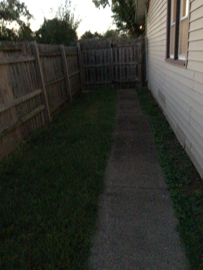 110 W 150th Street, Harvey, IL 60426