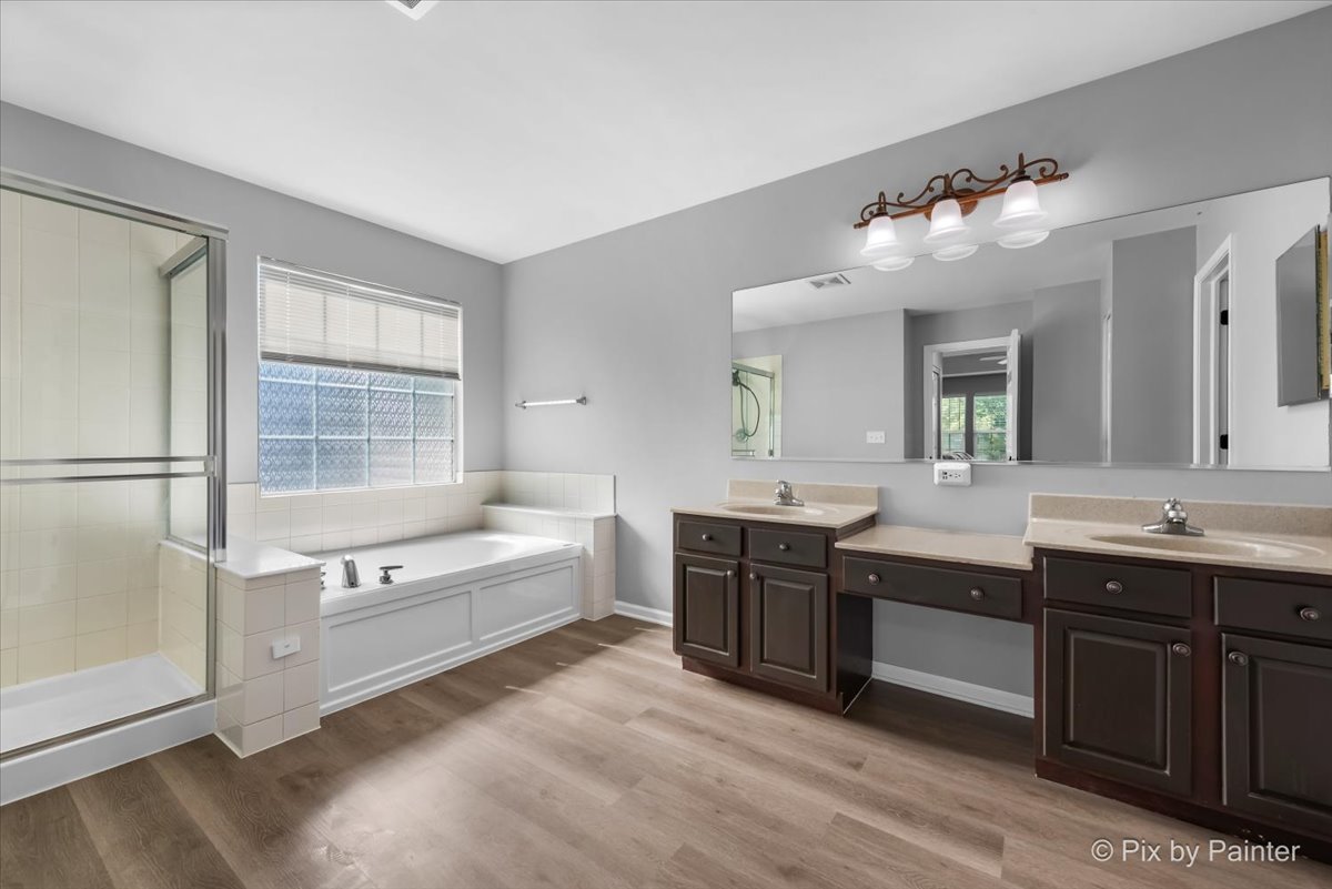 10880 Potomac Drive, Huntley, IL 60142