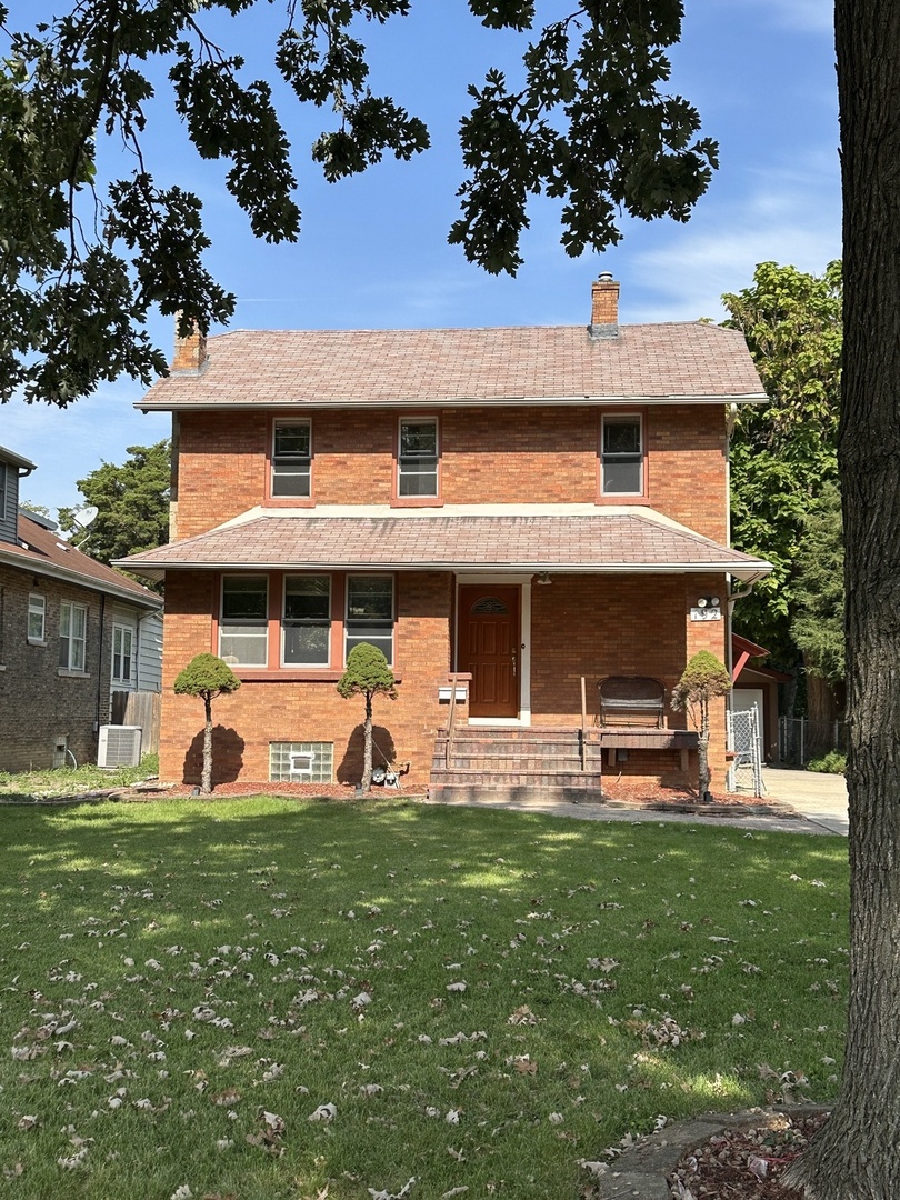 192 Waubansee Road, Riverside, IL 60546