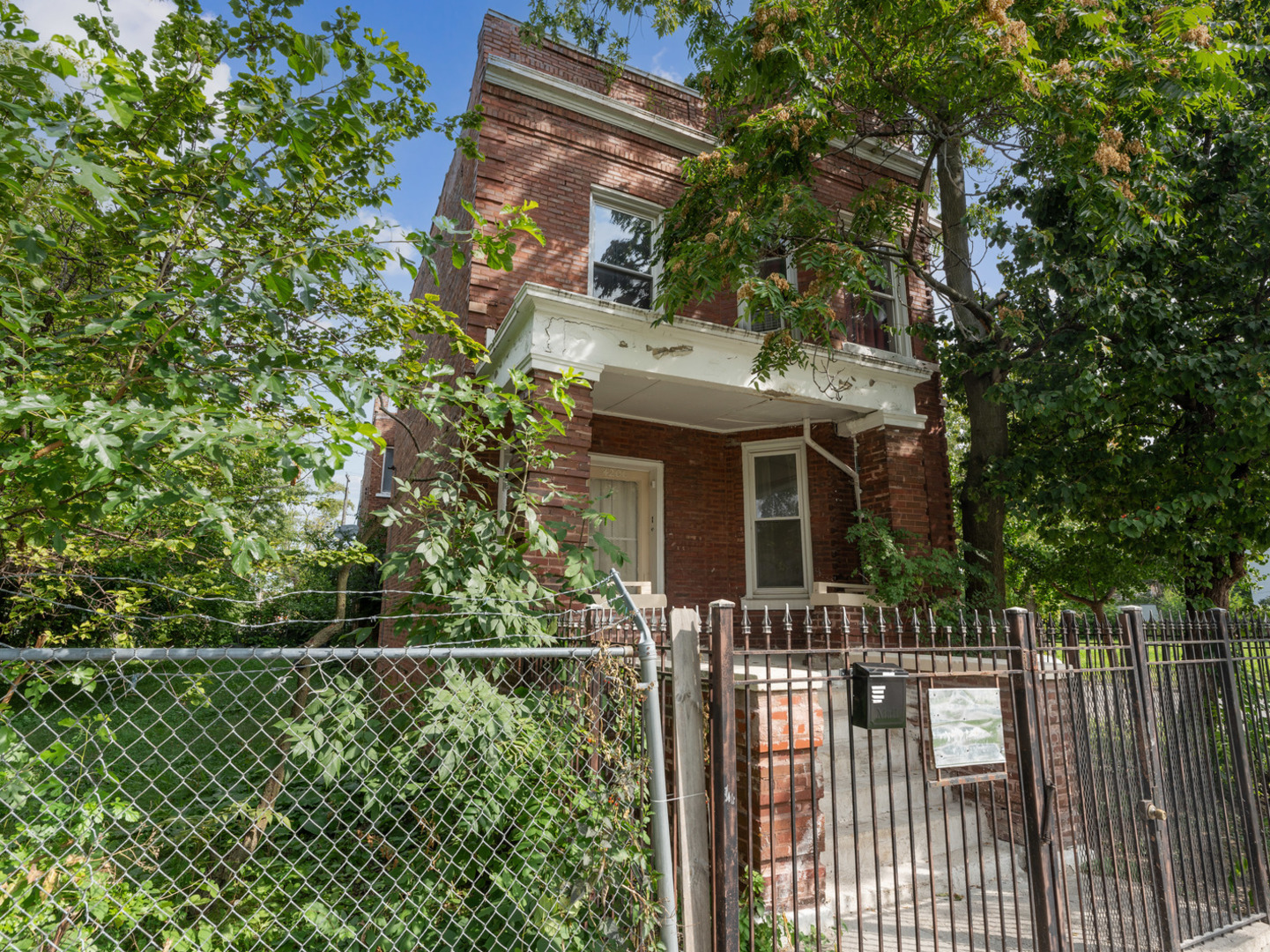 4200 W Wilcox Street, Chicago, IL 60624