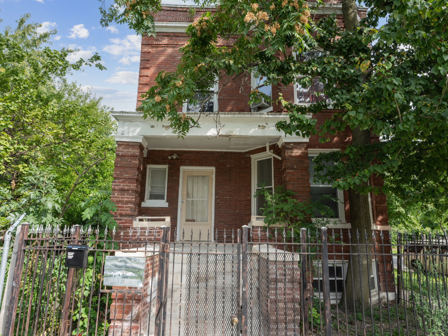 4200 W Wilcox Street, Chicago, IL 60624